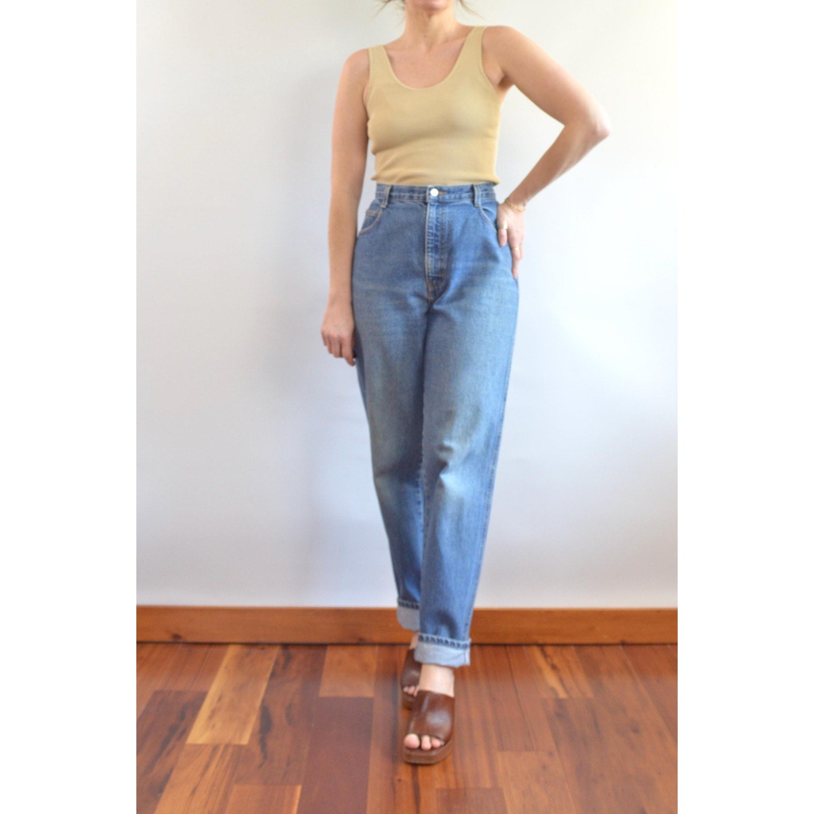 32 x 33 vintage high waisted long length gitano mid wash denim