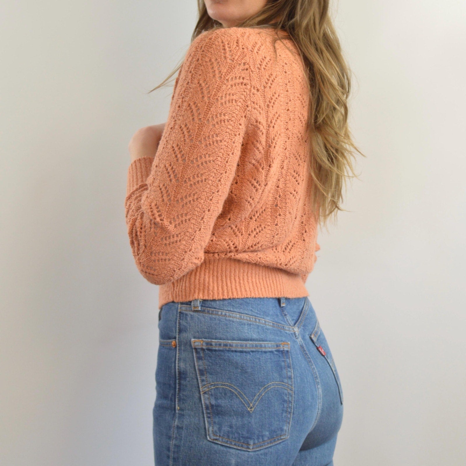 pure gould open knit dusty rose v-neck cropped sweater