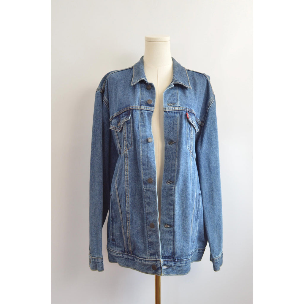 like new men’s vintage 100% cotton denim jean jacket