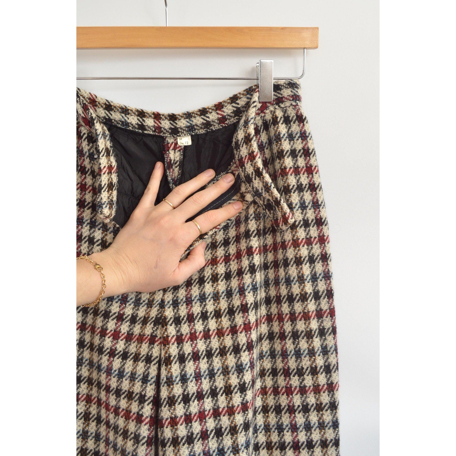26 x 27 beige and black houndstooth wide leg wool pants