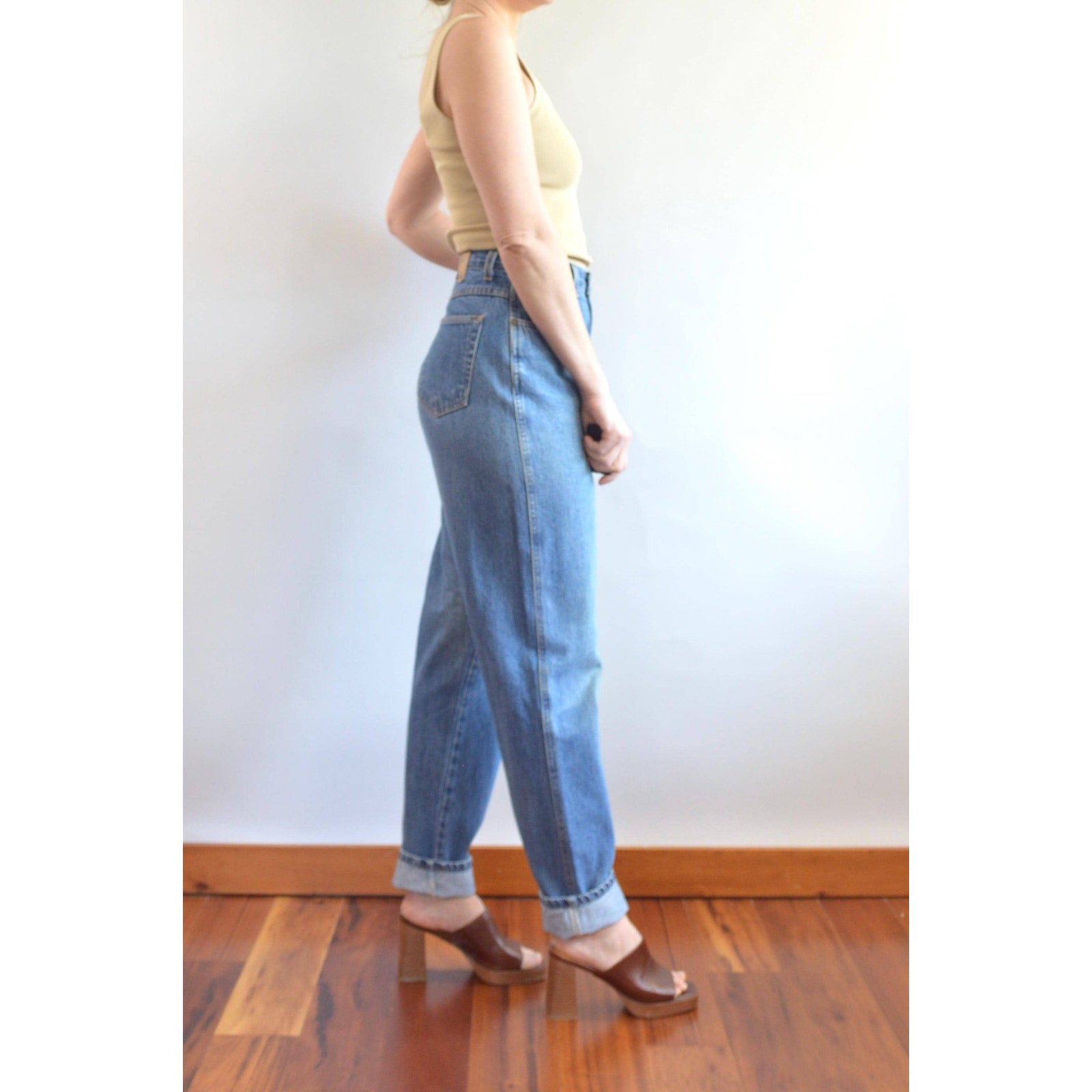 32 x 33 vintage high waisted long length gitano mid wash denim
