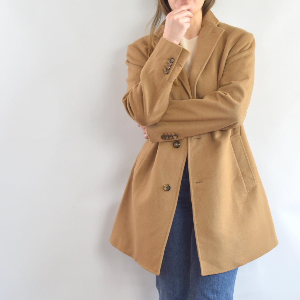 camel tan cashmere and wool blend coat - fully lined in great condition