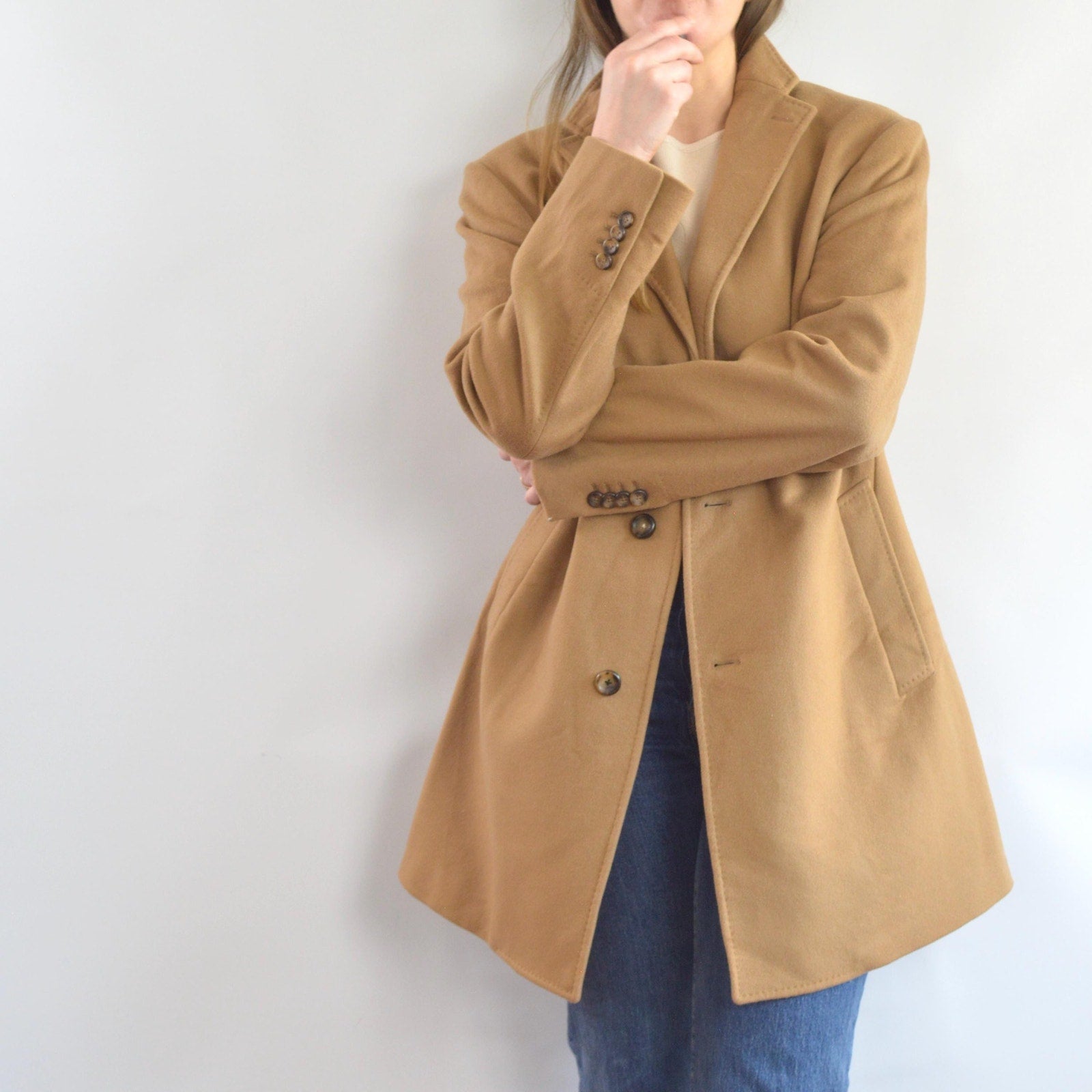 camel tan cashmere and wool blend coat - fully lined in great condition