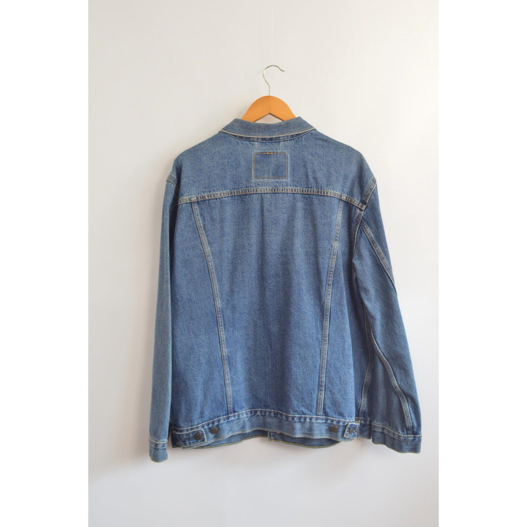 like new men’s vintage 100% cotton denim jean jacket