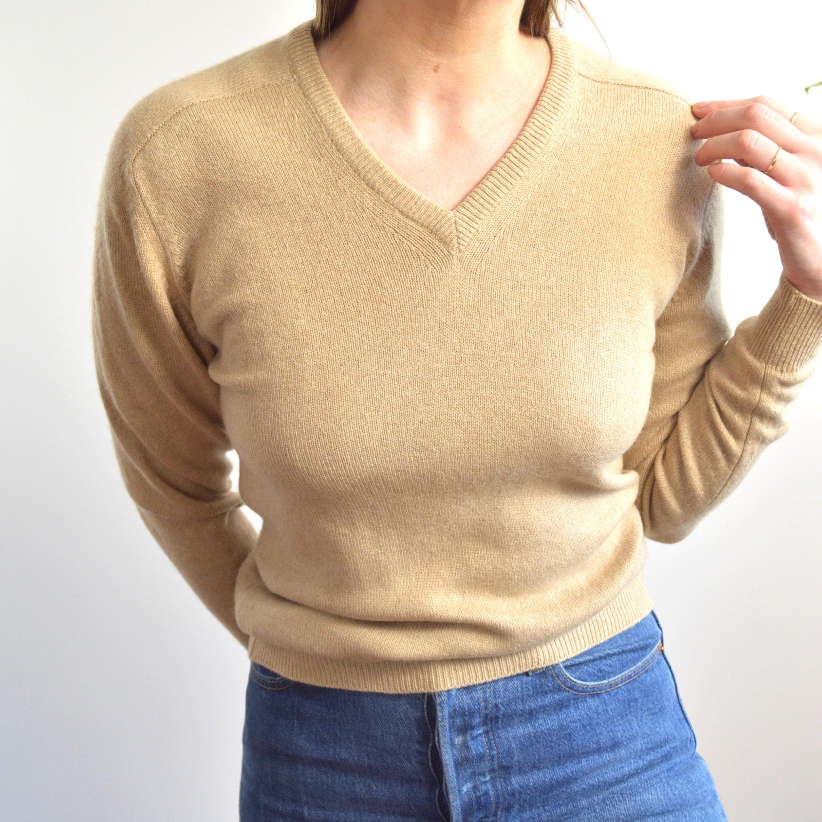 petite camel tan vintage 100% cashmere v neck sweater