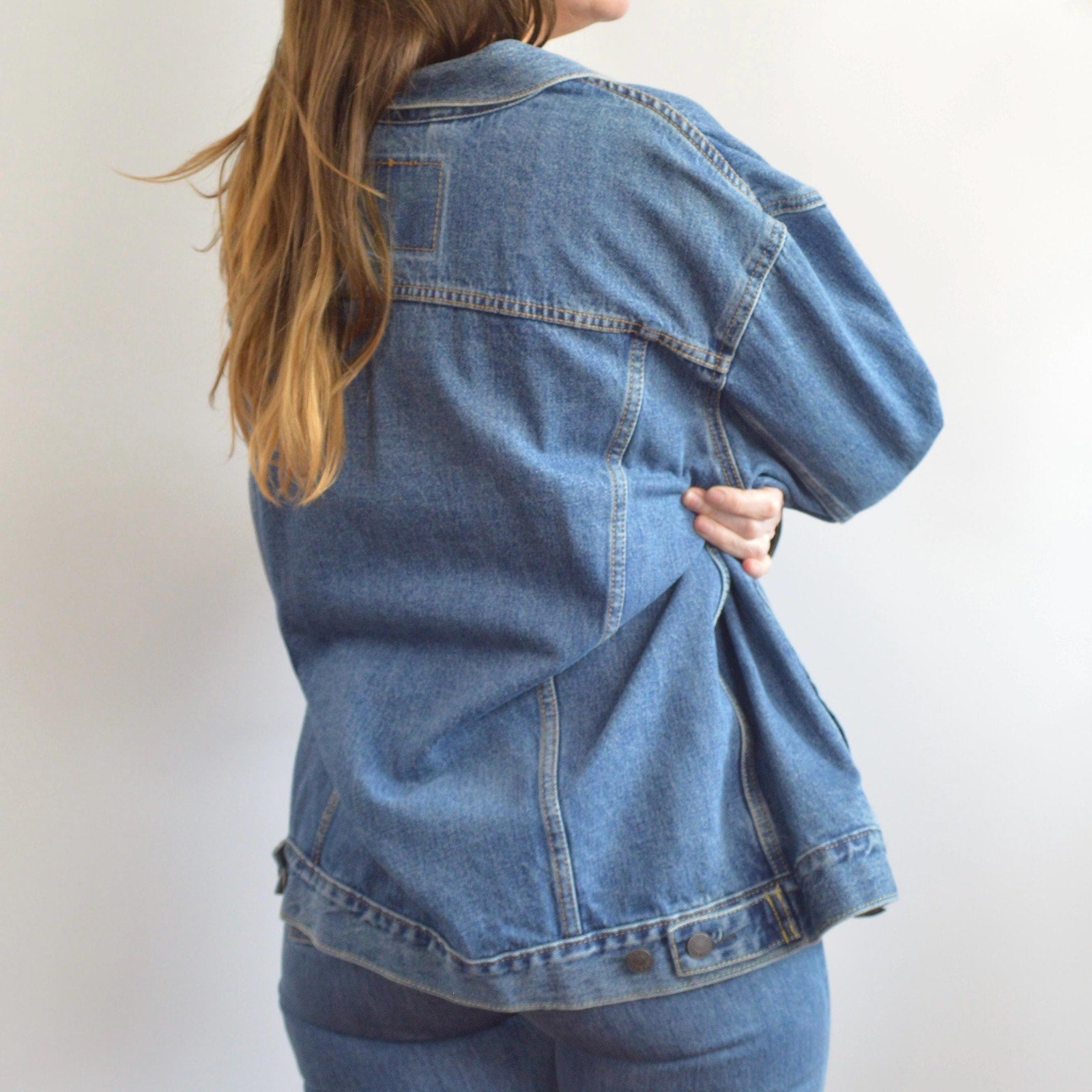 like new men’s vintage 100% cotton denim jean jacket