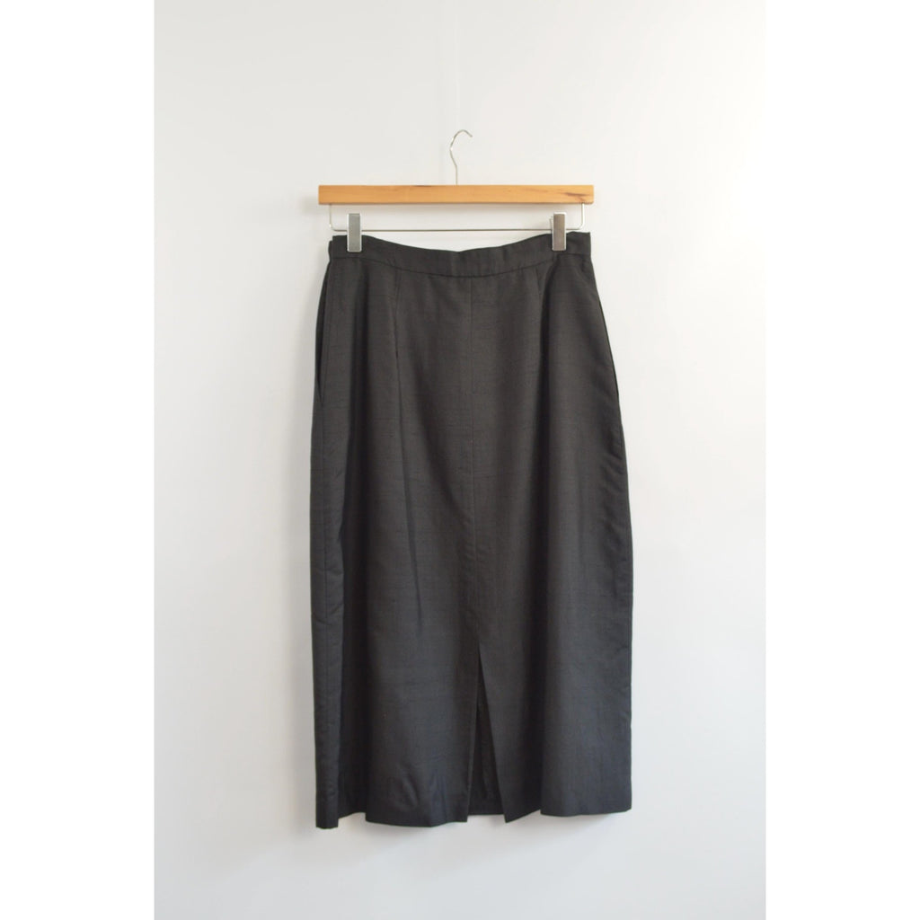 size 6 beautiful pure silk black a line skirt