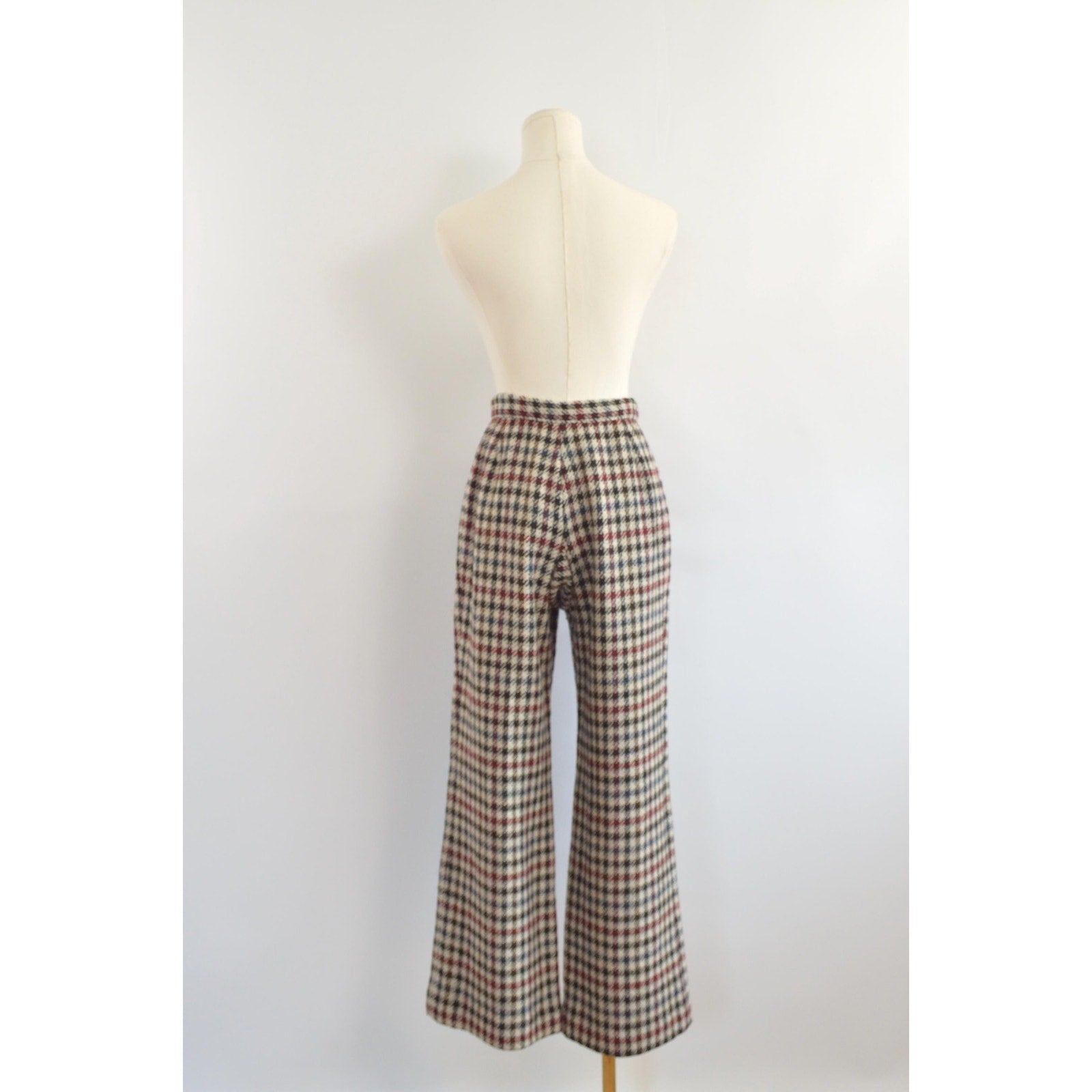 26 x 27 beige and black houndstooth wide leg wool pants