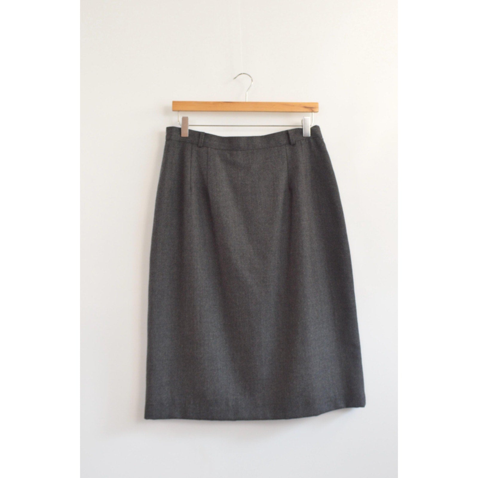 size 12 charcoal gray knee length wool tulip skirt