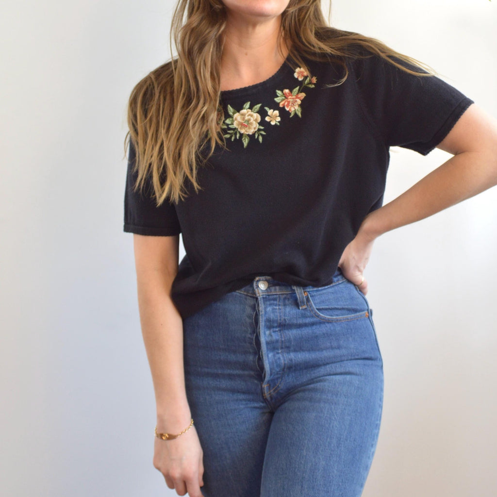 sweet little embroidered vintage black sweater tee