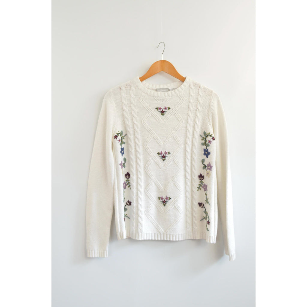 sweet white cropped floral embroidery cable knit crew neck sweater