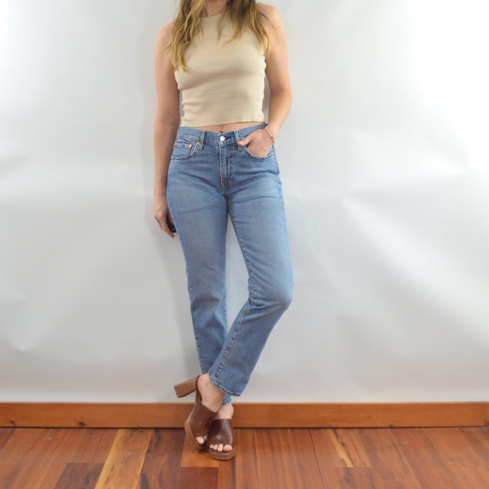 levi’s straight leg 514’s medium wash