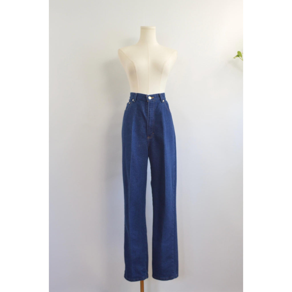 dark wash cowboy style high waisted seamed straight leg sheplers denim