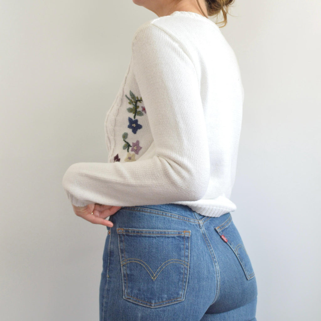 sweet white cropped floral embroidery cable knit crew neck sweater