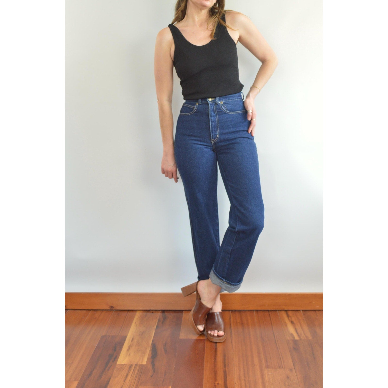 27 x 32.5 high rise dark wash straight wide leg vintage anne klein denim