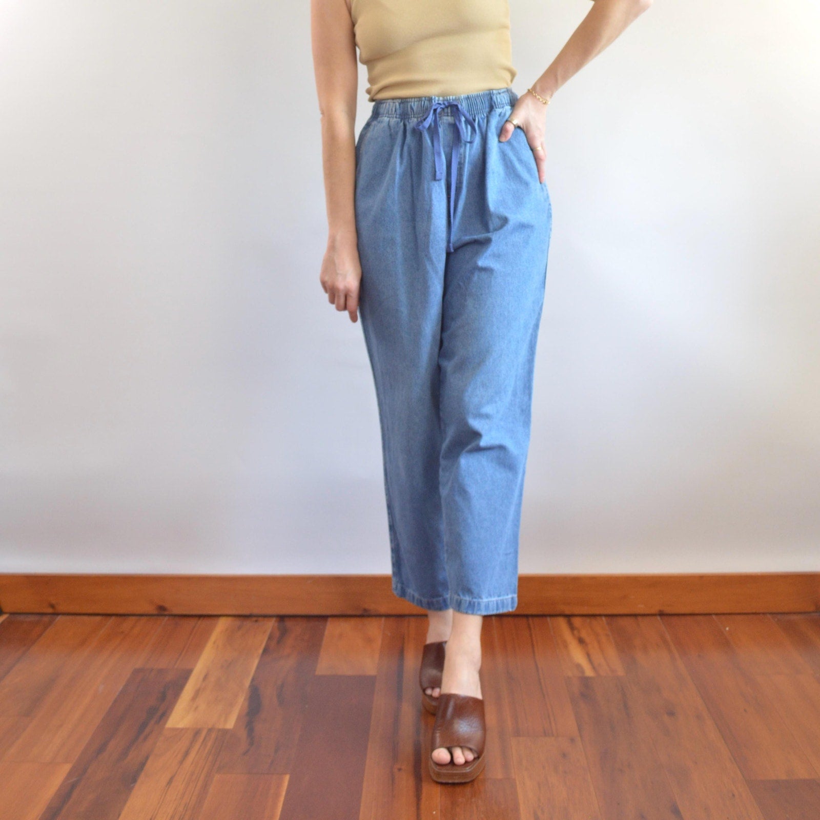 31 x 26 medium to light wash straight leg drawstring vintage cabin creek easy jeans