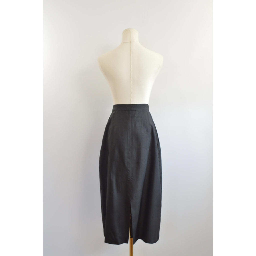 size 6 beautiful pure silk black a line skirt