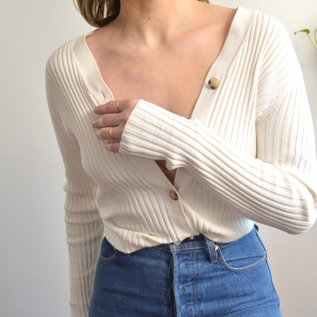 beautiful ann taylor ribbed cardigan