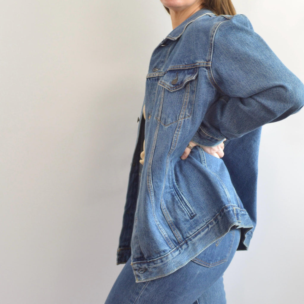 like new men’s vintage 100% cotton denim jean jacket