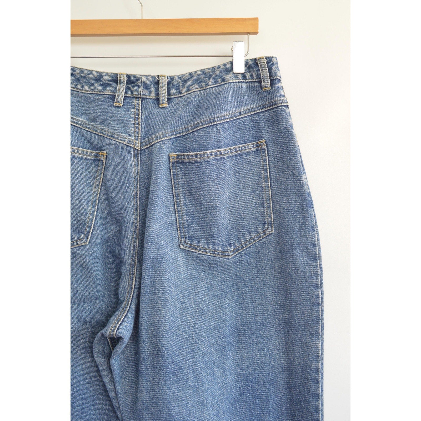 35 x 30 mid wash high rise tapered jeans