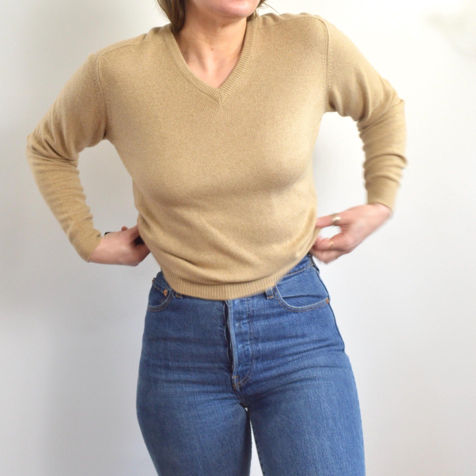 petite camel tan vintage 100% cashmere v neck sweater