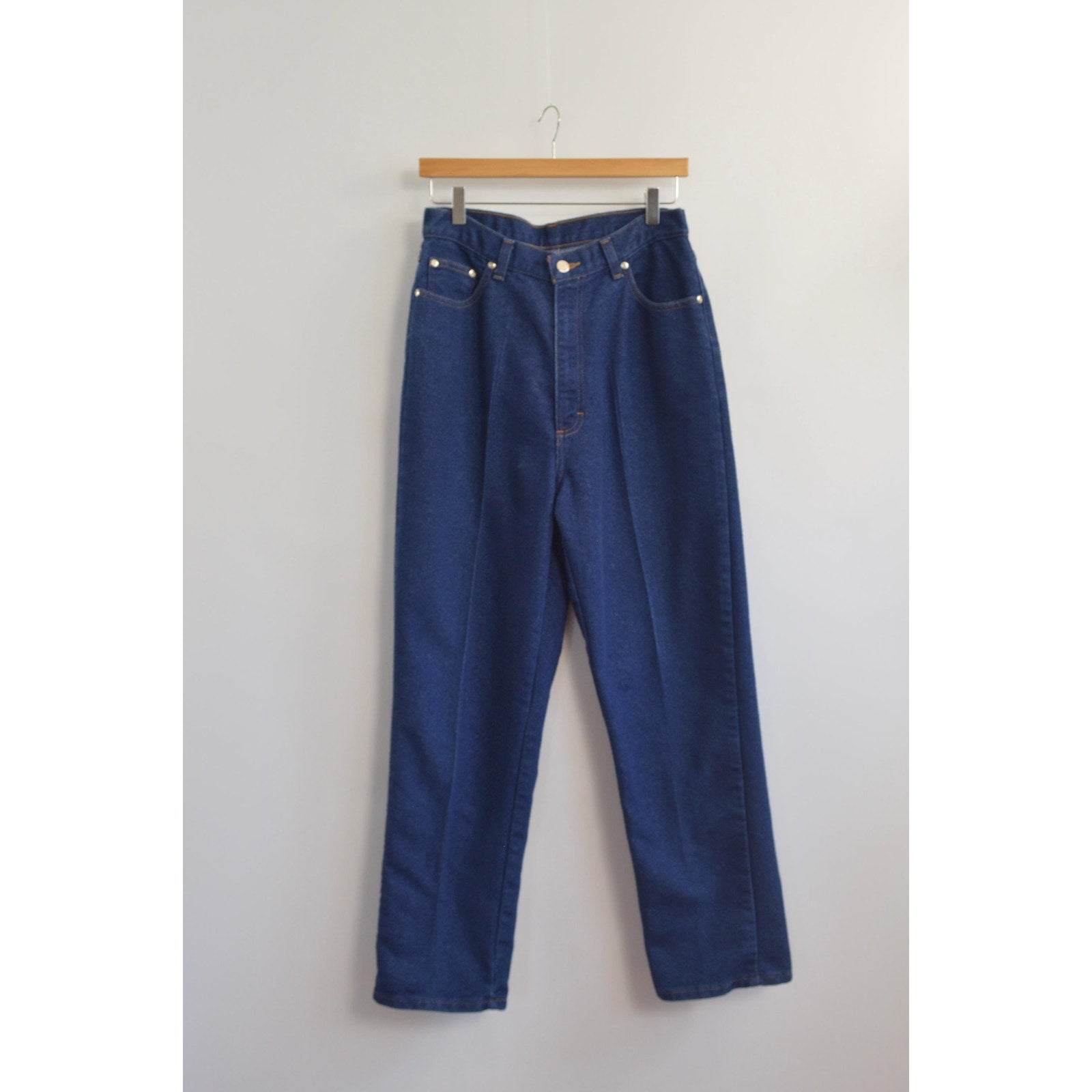dark wash cowboy style high waisted seamed straight leg sheplers denim