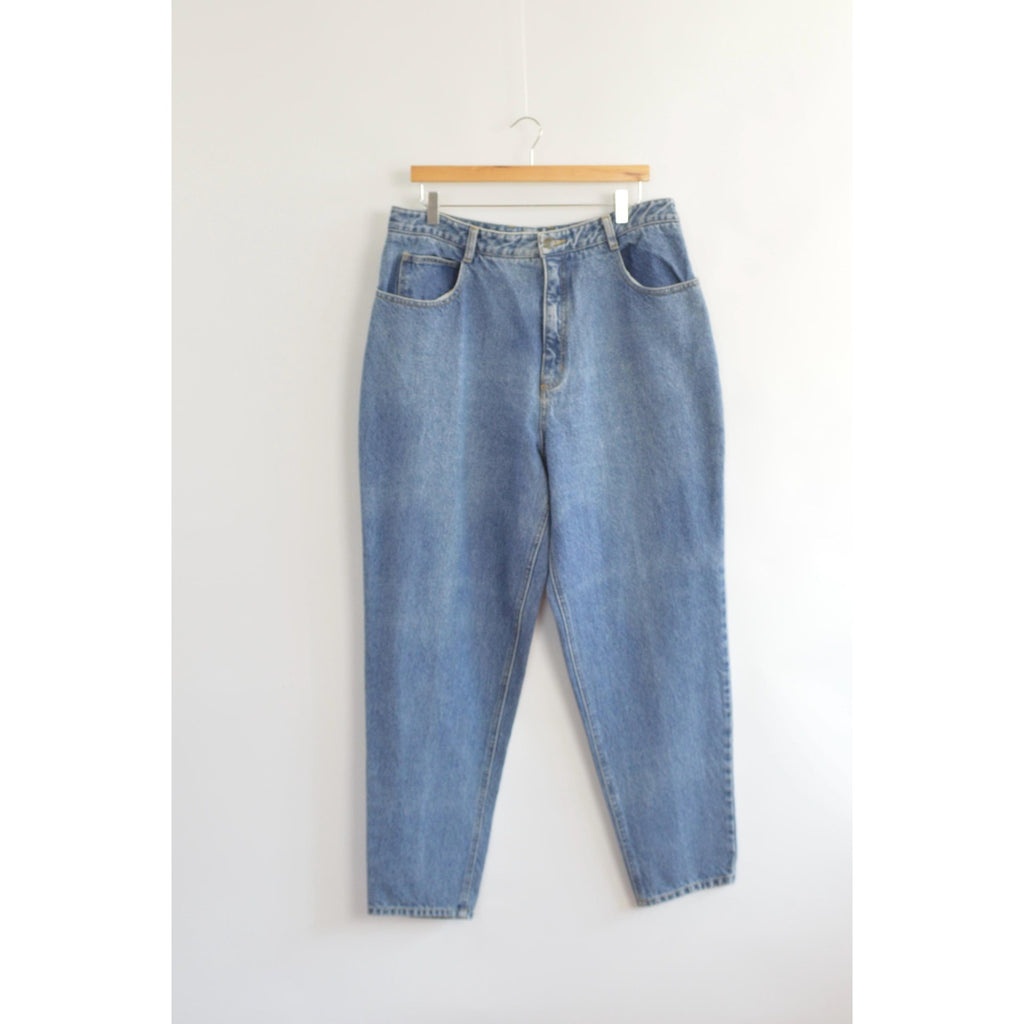 35 x 30 mid wash high rise tapered jeans