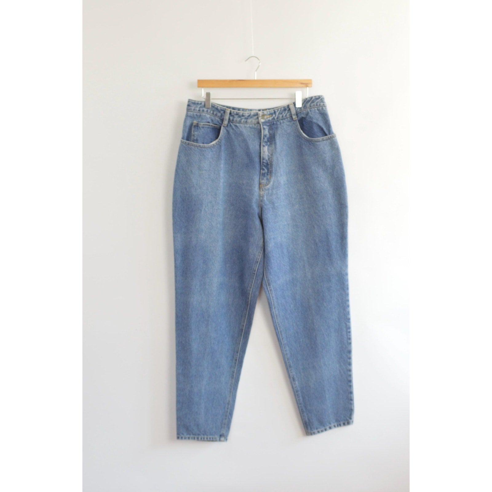 35 x 30 mid wash high rise tapered jeans